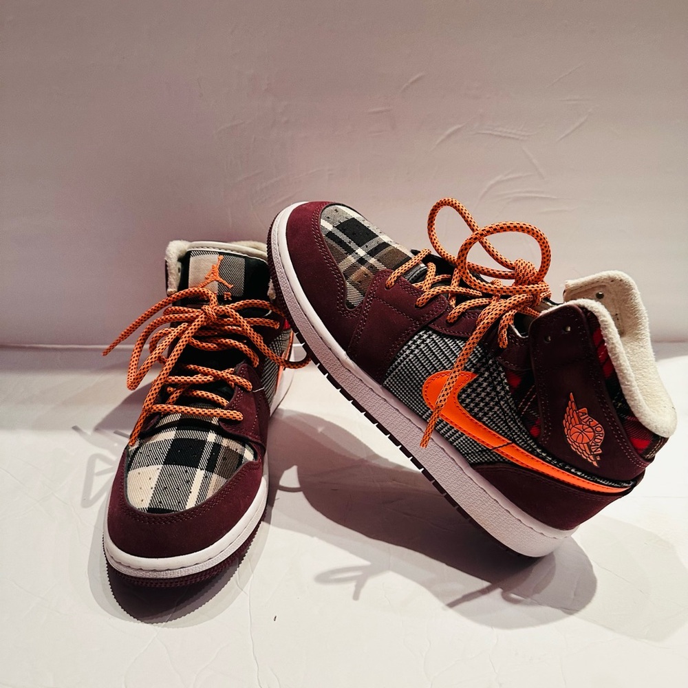 Nike Air JORDAN 1 MID SE GS 'PLAID' Youth Size 4.5